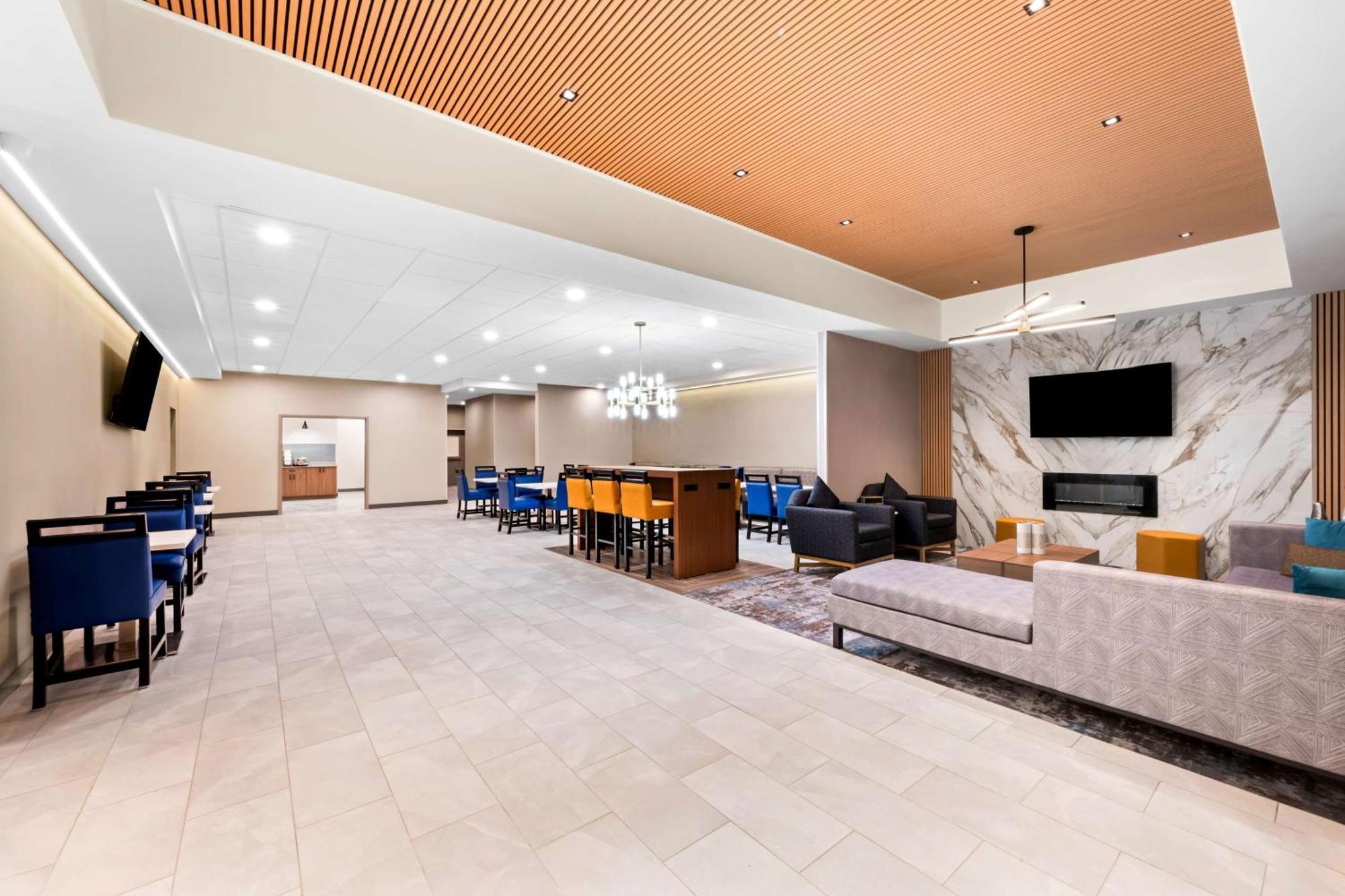 Best Western Niantic - New London, Mystic Area Экстерьер фото